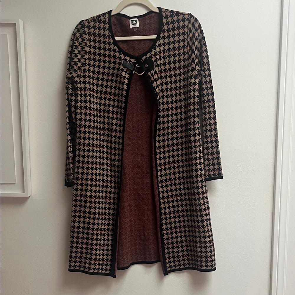 Anne Klein Red, Tan & Black houndstooth Sweater